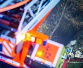 [Nachschlag alle Motive] Nach angeblicher Explosion brennt Gartengrundstück nieder. Exklusive Bilder der Ruine