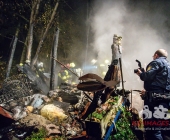 [Nachschlag alle Motive] Nach angeblicher Explosion brennt Gartengrundstück nieder. Exklusive Bilder der Ruine