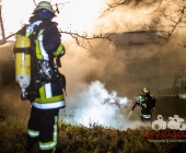 Anwohner schreckt auf - Flammen wüten am Firmengebäude - Feuerwehr kann schlimmeres verhindern