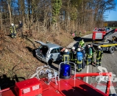Unfall Rielingshausen PKW im Wald