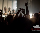 Deichkind bringen die Besucher der Schleyerhalle zum ausrasten