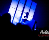 Deichkind bringen die Besucher der Schleyerhalle zum ausrasten