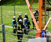 Person auf Funkmast erleidet medizinischen Notfall - Rettung in 50 Meter Höhe - Spezialkräfte aus Stuttgart vor Ort