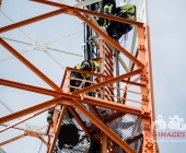 Person auf Funkmast erleidet medizinischen Notfall - Rettung in 50 Meter Höhe - Spezialkräfte aus Stuttgart vor Ort