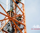 Person auf Funkmast erleidet medizinischen Notfall - Rettung in 50 Meter Höhe - Spezialkräfte aus Stuttgart vor Ort