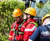 Person auf Funkmast erleidet medizinischen Notfall - Rettung in 50 Meter Höhe - Spezialkräfte aus Stuttgart vor Ort