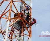 Person auf Funkmast erleidet medizinischen Notfall - Rettung in 50 Meter Höhe - Spezialkräfte aus Stuttgart vor Ort