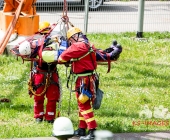 Person auf Funkmast erleidet medizinischen Notfall - Rettung in 50 Meter Höhe - Spezialkräfte aus Stuttgart vor Ort