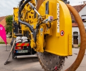 Schnellerer Glasfaserausbau dank Trenching.