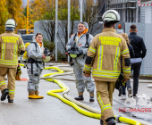 Batterien mit Lithium-Ionen brennen im Autowerk AMG in Affalterbach. Großeinsatz für Einsatzkräfte