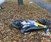 07:05 Uhr, Verkehrsunfall tödlich, Motorradfahrer von LKW überrollt, Flachter Straße 38 (Weilimdorf)