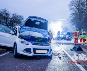 Nach Frontalunfall brennt PKW komplett aus - mehrere zum Teil schwerstverletzte - Strecke über Stunden gesperrt