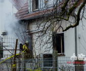 Drama an Weihnachten: Mindestens ein Toter bei Gebäudebrand in Freiberg. Weitere Verletzte und vermisste Personen derzeit