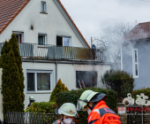 Drama an Weihnachten: Mindestens ein Toter bei Gebäudebrand in Freiberg. Weitere Verletzte und vermisste Personen derzeit