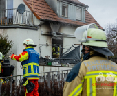 Drama an Weihnachten: Mindestens ein Toter bei Gebäudebrand in Freiberg. Weitere Verletzte und vermisste Personen derzeit