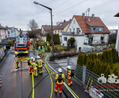 Drama an Weihnachten: Mindestens ein Toter bei Gebäudebrand in Freiberg. Weitere Verletzte und vermisste Personen derzeit