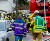 Drama an Weihnachten: Mindestens ein Toter bei Gebäudebrand in Freiberg. Weitere Verletzte und vermisste Personen derzeit