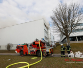 Grossbrand in Bietigheimer Möbelhaus - Großeinsatz für Feuerwehr, Rettungsdienst und Polizei