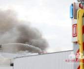 Grossbrand in Bietigheimer Möbelhaus - Großeinsatz für Feuerwehr, Rettungsdienst und Polizei