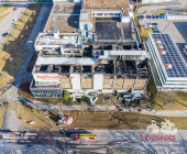 LUFTAUFNAHMEN - Ein Tag nach dem Grossbrand in Bietigheimer Möbelhaus - Großeinsatz für Feuerwehr, Rettungsdienst und Polizei