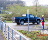 Großer Sucheinsatz auf dem Neckar zwischen Marbach und Ludwigsburg, nachdem ein Boot in starker Strömung gekentert sein soll