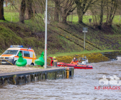 Großer Sucheinsatz auf dem Neckar zwischen Marbach und Ludwigsburg, nachdem ein Boot in starker Strömung gekentert sein soll