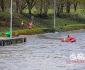 Großer Sucheinsatz auf dem Neckar zwischen Marbach und Ludwigsburg, nachdem ein Boot in starker Strömung gekentert sein soll