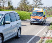 GEPIXELT -EXKLUSIV PERSONENRETTUNG DURCH FEUERWEHR- Schwerer Unfall auf der L1124. Eine Person wird durch Feuerwehr aus dem Fahrzeug befreit. Drei Verletzte drei Fahrzeuge betroffen