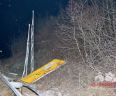 Spektakulärer Unfall in Leonberg - Mercedes E53 AMG (457 PS) schlägt in Wasserbecken ein
