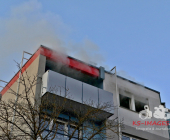 Brand in Gerlinger Wohn- und Geschäftshaus beschäftigt Feuerwehr über Stunden