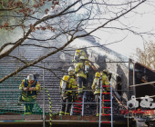 Erste Motive **Brand in Aussegnungshalle Ingersheim nach Schweißarbeiten**