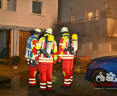 ***INFOUPDATE PRESSEMITTEILUNG*** Gebäudebrand in Leonberg-Höfingen führt zu Großeinsatz von Feuerwehr und Rettungsdienst.