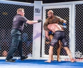 MMA Käfigkampf Age of Cage