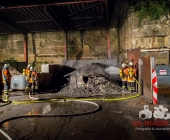 Metallspäne und Schleifspäne fangen Feuer - dicke schwarze Rauchsäule über Backnanger Metallverwerter