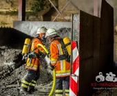 Metallspäne und Schleifspäne fangen Feuer - dicke schwarze Rauchsäule über Backnanger Metallverwerter
