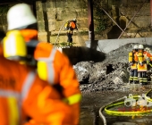 Metallspäne und Schleifspäne fangen Feuer - dicke schwarze Rauchsäule über Backnanger Metallverwerter