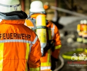 Metallspäne und Schleifspäne fangen Feuer - dicke schwarze Rauchsäule über Backnanger Metallverwerter