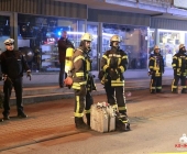 20140301_tiefgaragenbrand-in-bietigheim-personen-werden-evakuiert-alte-leute-von-feuerwehr-getragen-365