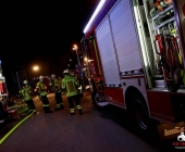 20140301_tiefgaragenbrand-in-bietigheim-personen-werden-evakuiert-alte-leute-von-feuerwehr-getragen-386