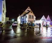 11 Verletzte bei Matrazenbrand in einem Kinderzimmer - Vater bei Löschversuche schwer verletzt