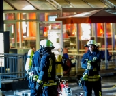 Feuer im Burgerking - Abzugshaube über Burgerbrater fängt Feuer