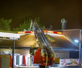 Feuer im Burgerking - Abzugshaube über Burgerbrater fängt Feuer