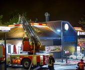 Feuer im Burgerking - Abzugshaube über Burgerbrater fängt Feuer