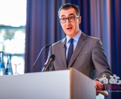 Cem Özdemir hält Schillerrede im DLA in Marbach an Schillers Jahrestag
