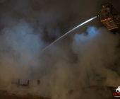 20140423_Dachstuhl brennt Lichterloh - Großaufgebot an Rettungskräften-0426