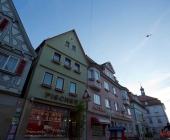 20140422_Ueberfall auf Schmuckgeschaeft - Taeter bewaffnet mit Pistole und Messer fluechtig - grosse Suchaktion-0348