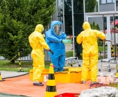 Chemische Reaktion im Tauchbecken - Großer Gefahrguteinsatz in Asperg