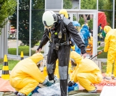 Chemische Reaktion im Tauchbecken - Großer Gefahrguteinsatz in Asperg