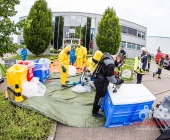 Chemische Reaktion im Tauchbecken - Großer Gefahrguteinsatz in Asperg