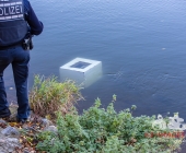 Aufgebrochener Tresor in Marbach im Neckar am Kraftwerk gefunden und durch Feuerwehr geborgen